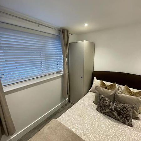 Stylish & Cosy 1 Bed Apartment สวินดอน ภายนอก รูปภาพ